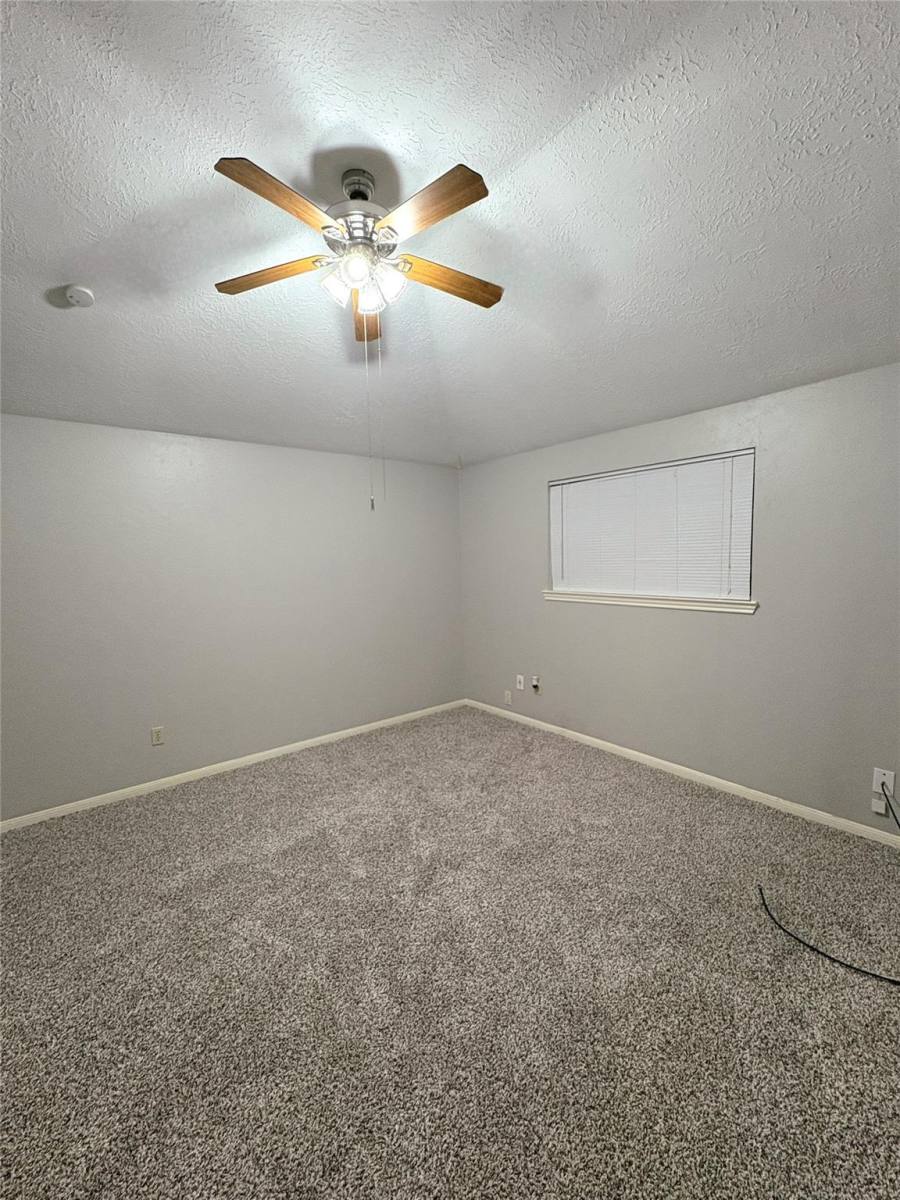 House for rent at 1014 Stoneleigh Court, Tomball, TX 77375