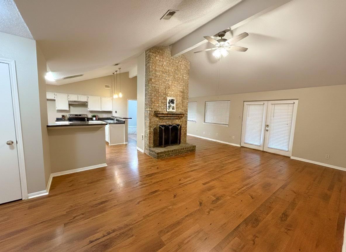 House for rent at 1014 Stoneleigh Court, Tomball, TX 77375
