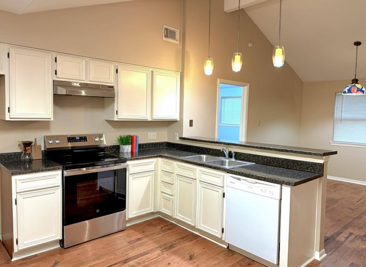 House for rent at 1014 Stoneleigh Court, Tomball, TX 77375