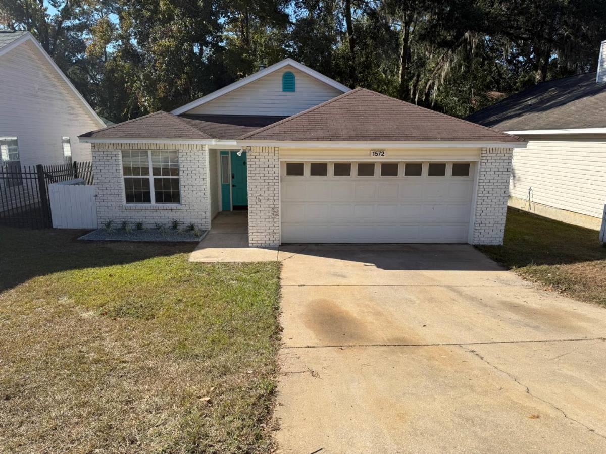 House for rent at 1572 China Grove Trail, Tallahassee, FL 32308