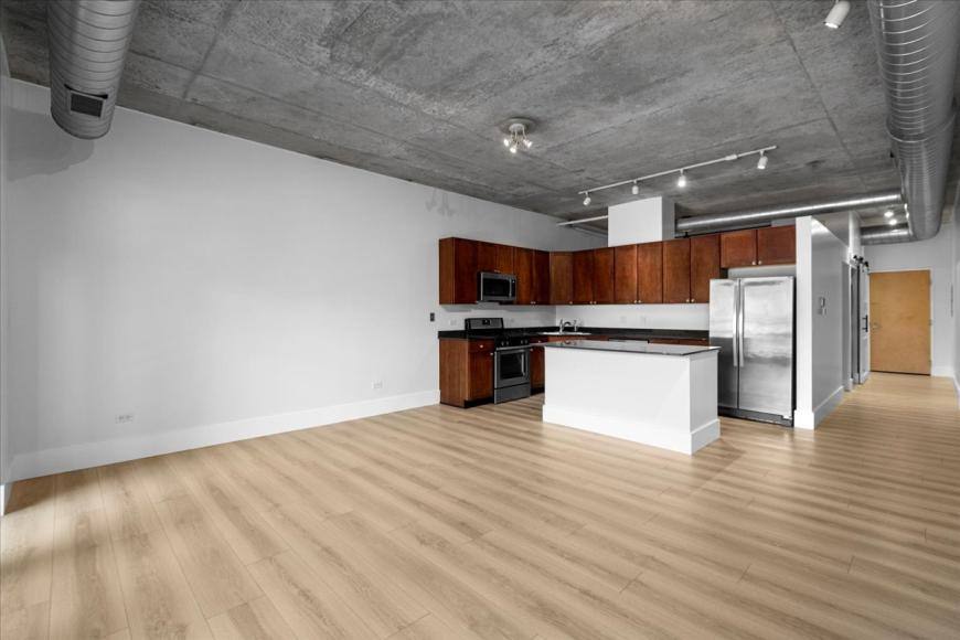 Apartment for rent at 1000 N Kingsbury St #209, Chicago, IL 60610