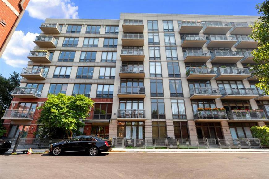 Apartment for rent at 1000 N Kingsbury St #209, Chicago, IL 60610
