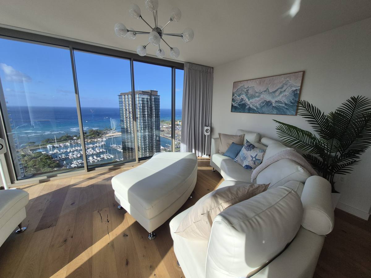 Condo for rent at 1001 Queen St, Honolulu, HI 96814