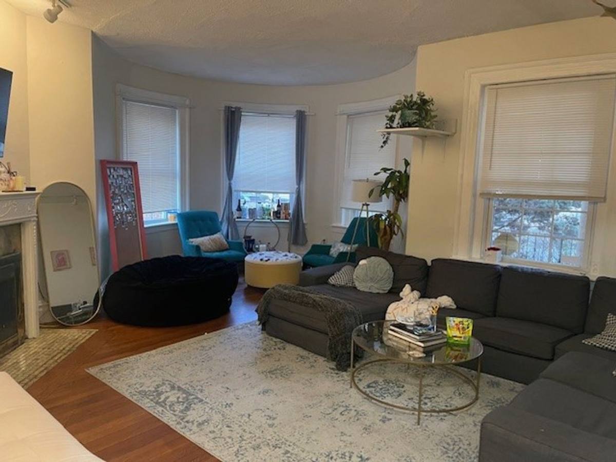 Apartment for rent at 186 Naples Rd, Brookline, MA 02446