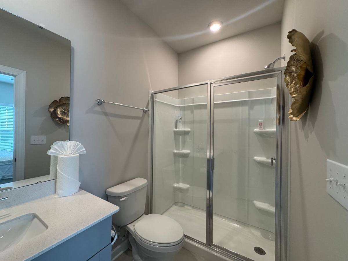 Townhouse for rent at 3738 Memorial Parkway, Charlotte, NC 28217