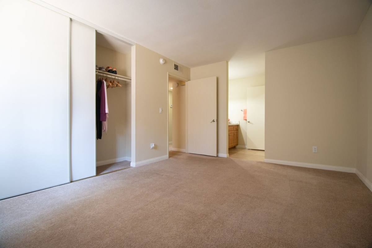 Apartment for rent at 9585 Gold Coast Dr, San Diego, CA 92126