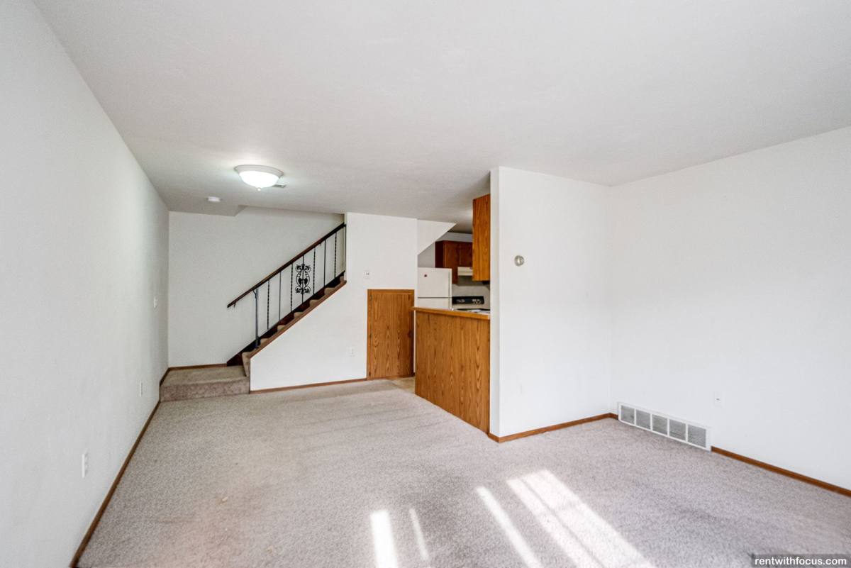Apartment for rent at 2323 Eastman Ave, Green Bay, WI 54302