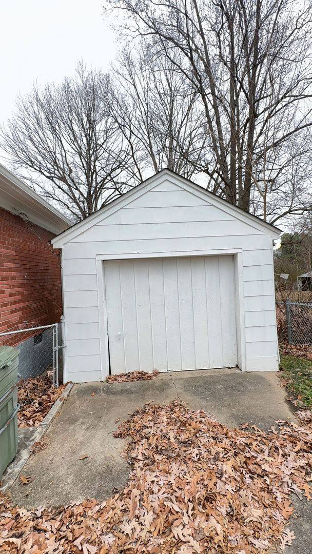 House for rent at 1622 Alta Vista Ave, Memphis, TN 38127
