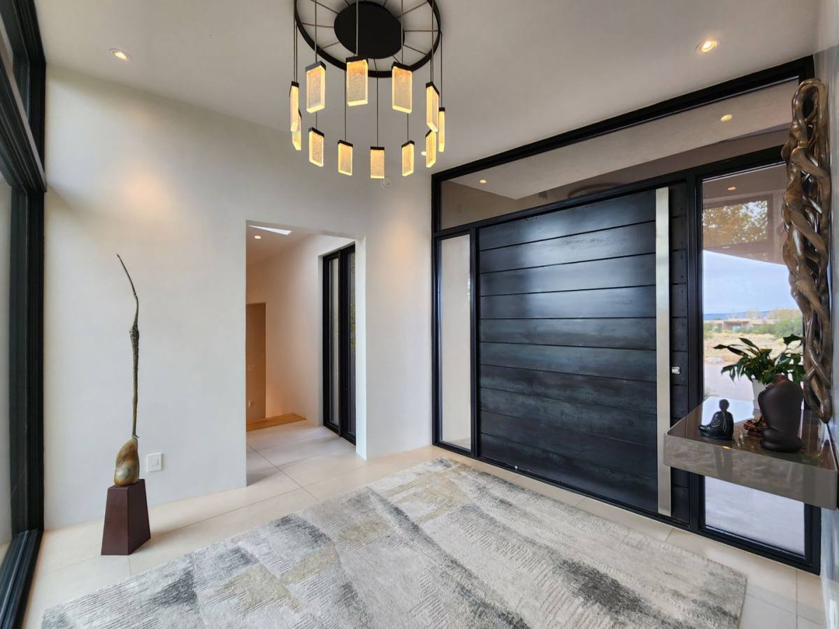House for rent at 36 Plaza Del Centro, Santa Fe, NM 87506
