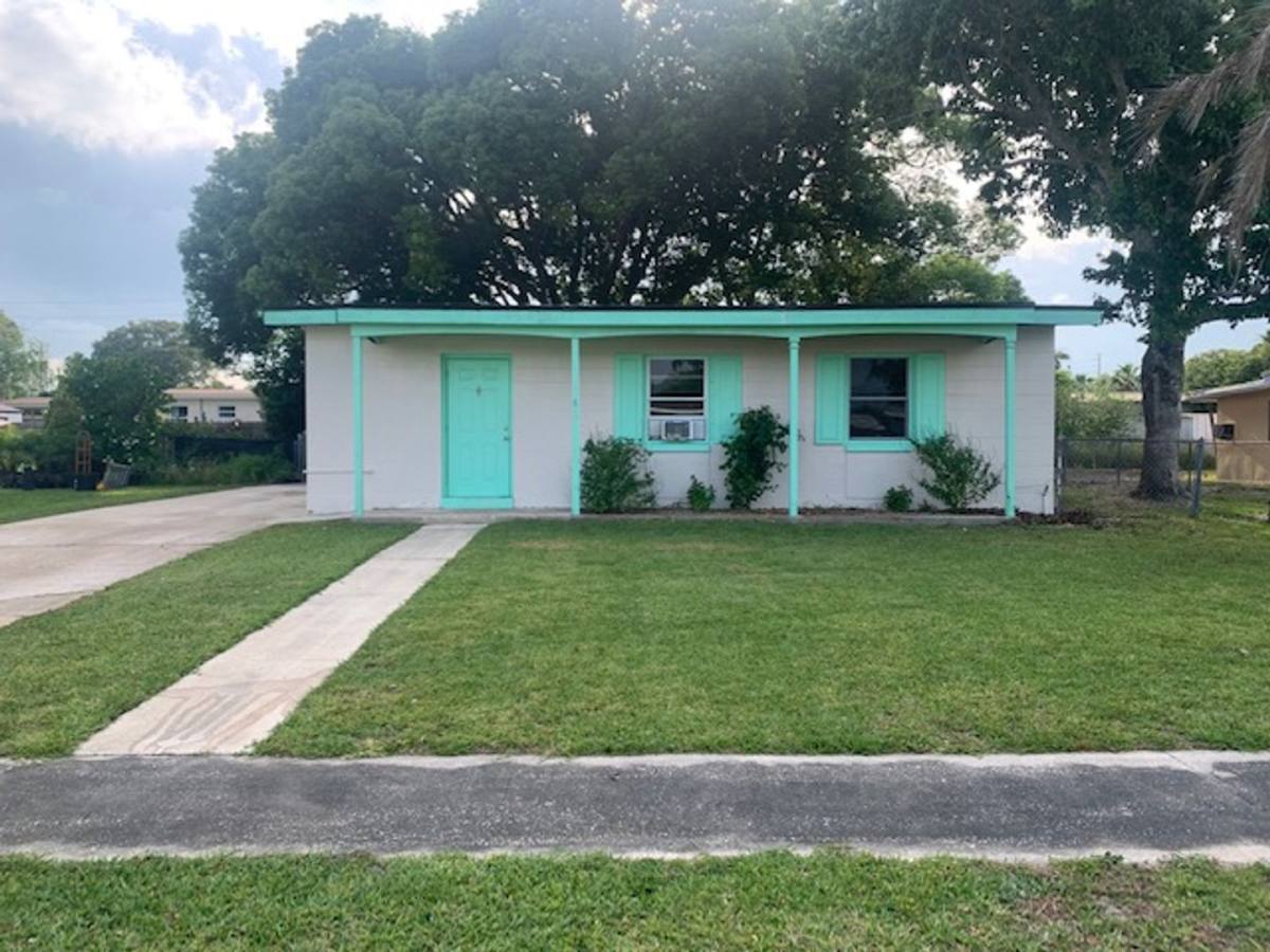 House for rent at 1162 Hampshire Ave, Deltona, FL 32725