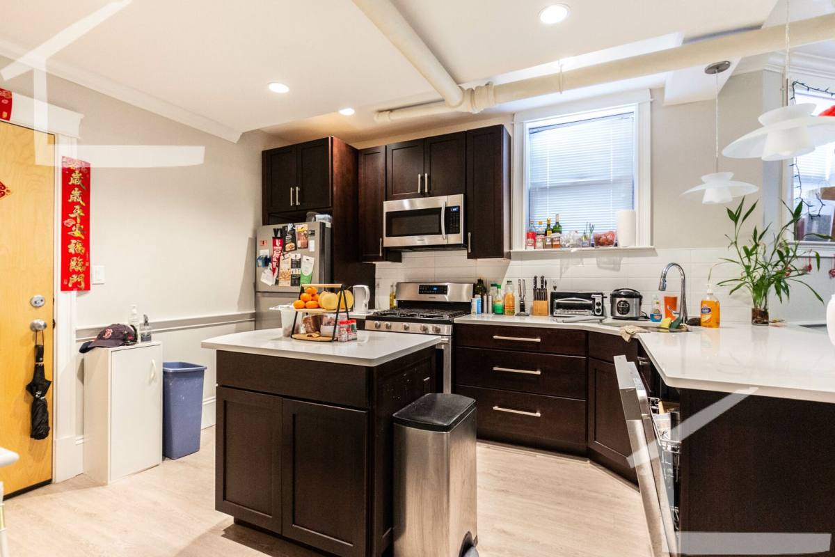 Apartment for rent at 1340 Commonwealth Ave #1B, Allston, MA 02134
