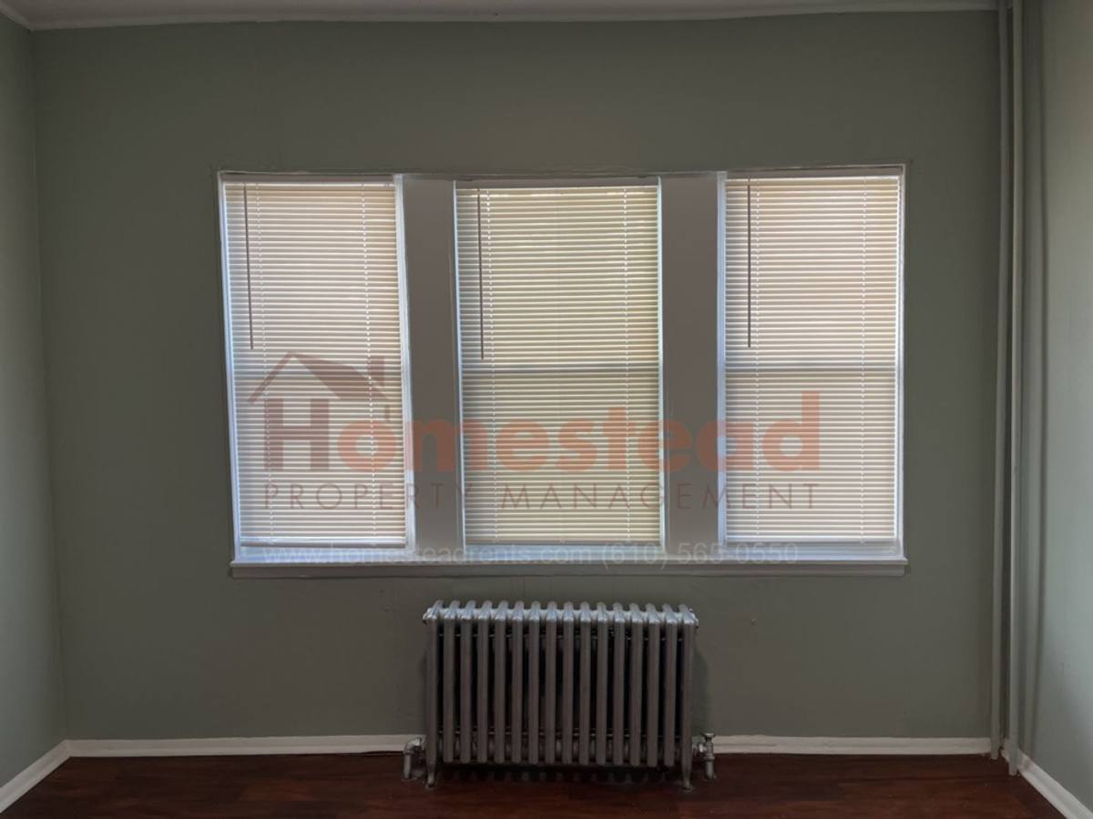Apartment for rent at 7313 W Chester Pike, Upper Darby, PA 19082