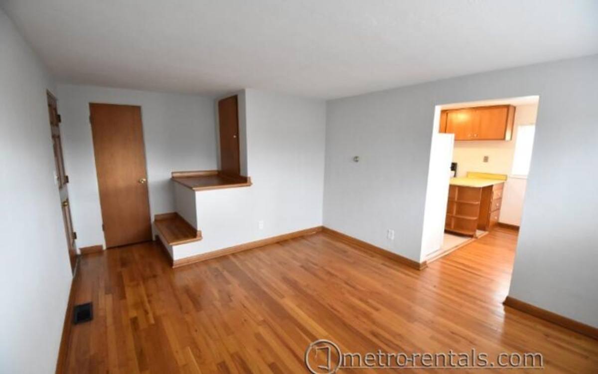 Apartment for rent at 2686-2688 Hibbert Ave, Columbus, OH 43202