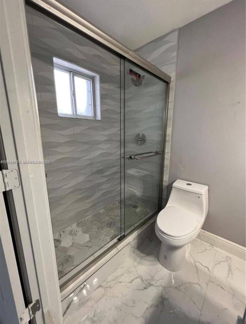 Apartment for rent at 511 NW 82nd Ave, Miami, FL 33126