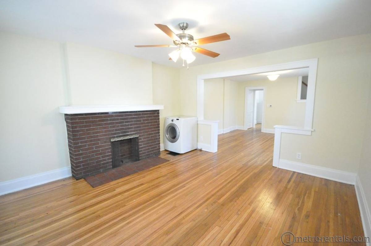 Apartment for rent at 333-335 E Duncan St, Columbus, OH 43202