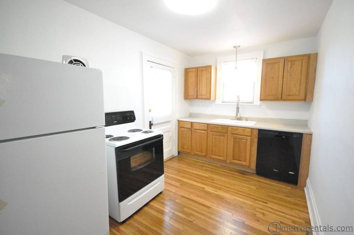 Apartment for rent at 333-335 E Duncan St, Columbus, OH 43202