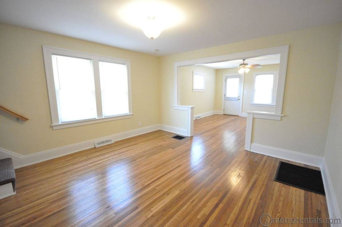 Apartment for rent at 333-335 E Duncan St, Columbus, OH 43202