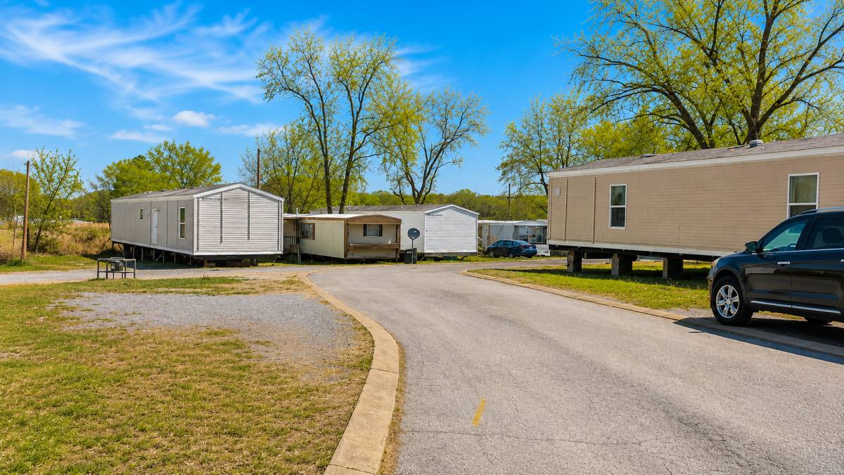 Apartment for rent at 1403 E Downing St, Tahlequah, OK 74464