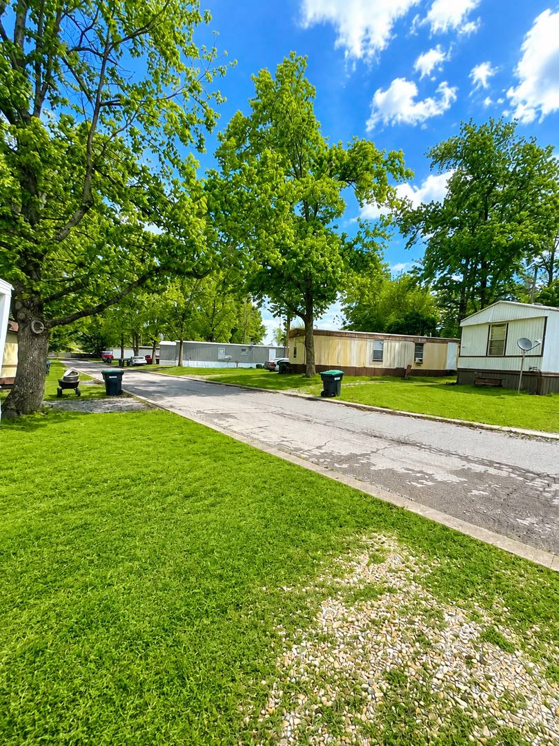 Apartment for rent at 1403 E Downing St, Tahlequah, OK 74464