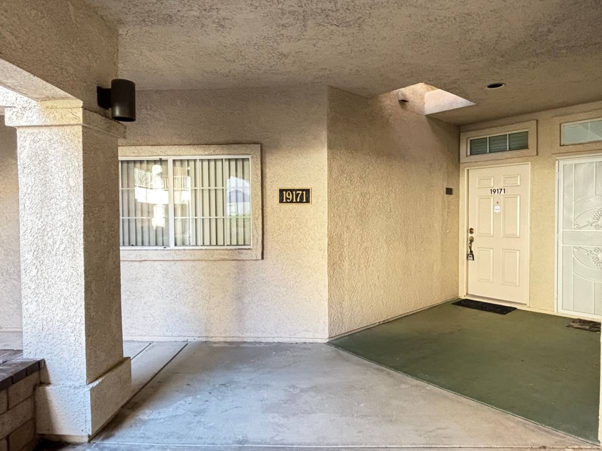House for rent at 19171 Palo Verde, Apple Valley, CA 92307
