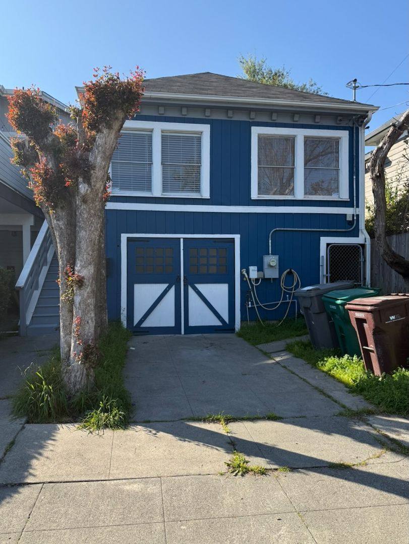 Townhouse for rent at 5913 Vallejo St, Emeryville, CA 94608