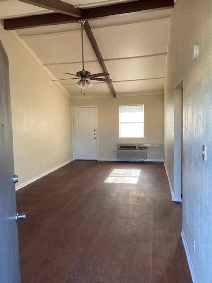 Apartment for rent at 203 Maler Rd, Sealy, TX 77474