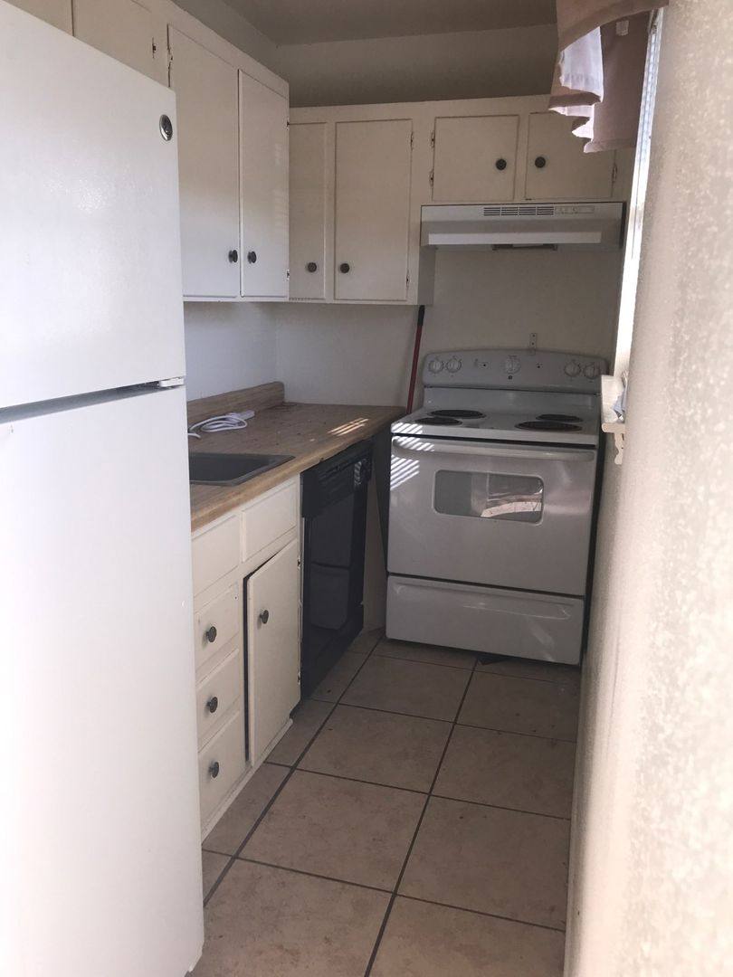 Apartment for rent at 203 Maler Rd, Sealy, TX 77474