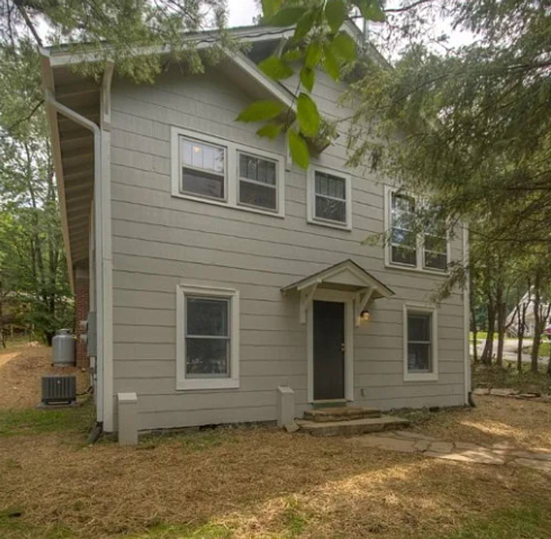 Townhouse for rent at 183 Hillside Dr, Boone, NC 28607