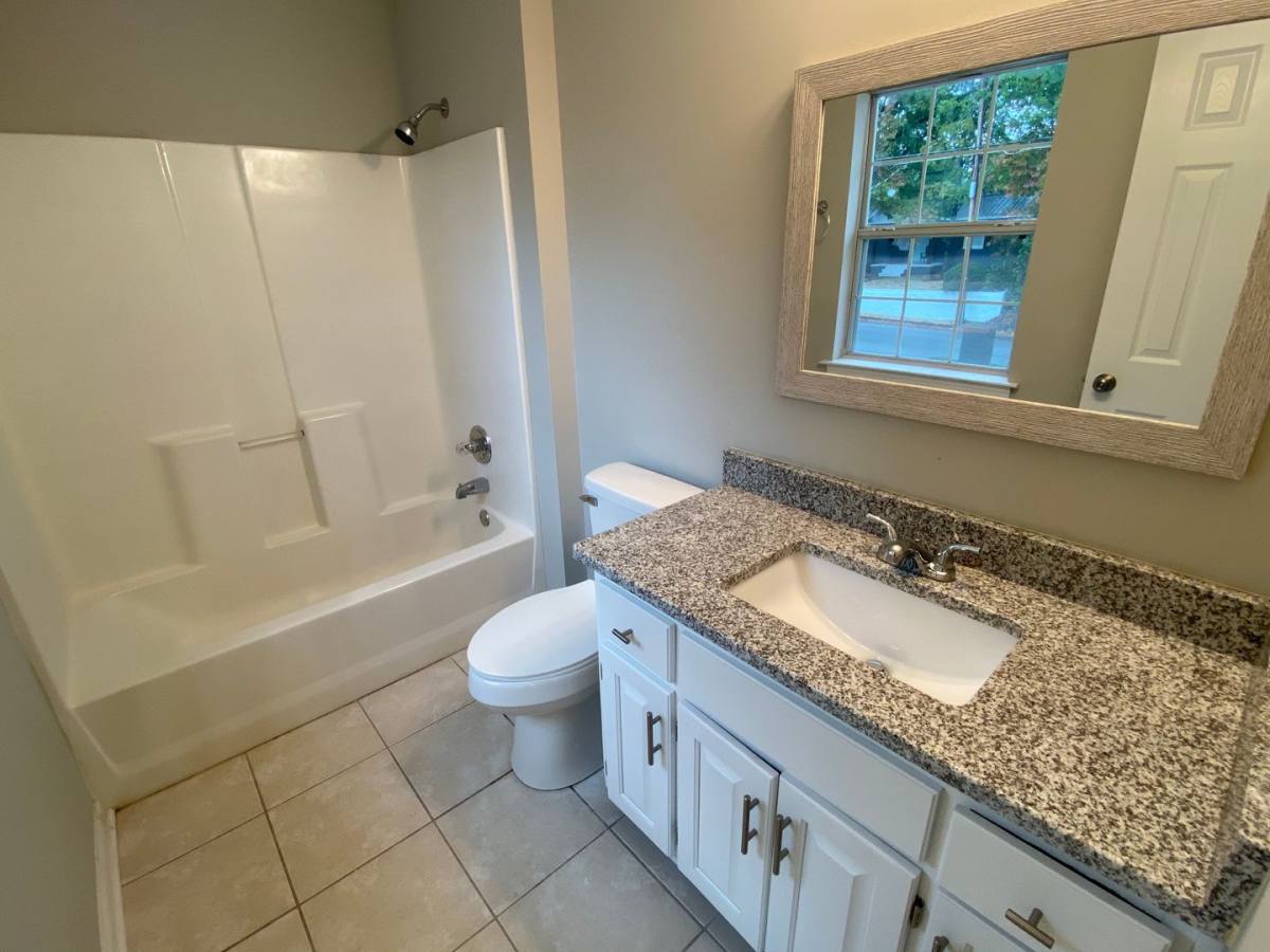 Apartment for rent at 423 Frazier St, Auburn, AL 36830