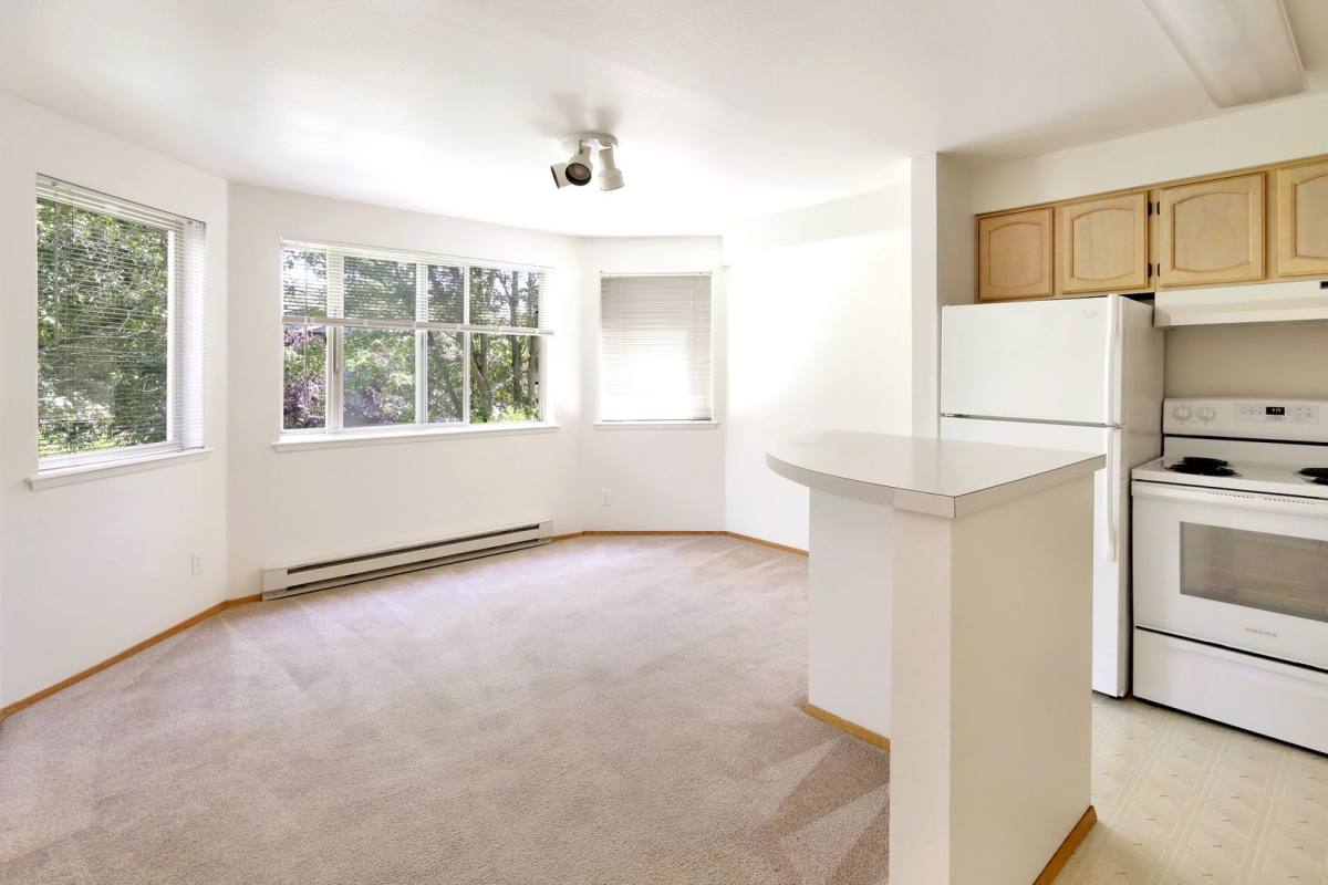 Apartment for rent at 900 22nd St, Bellingham, WA 98225
