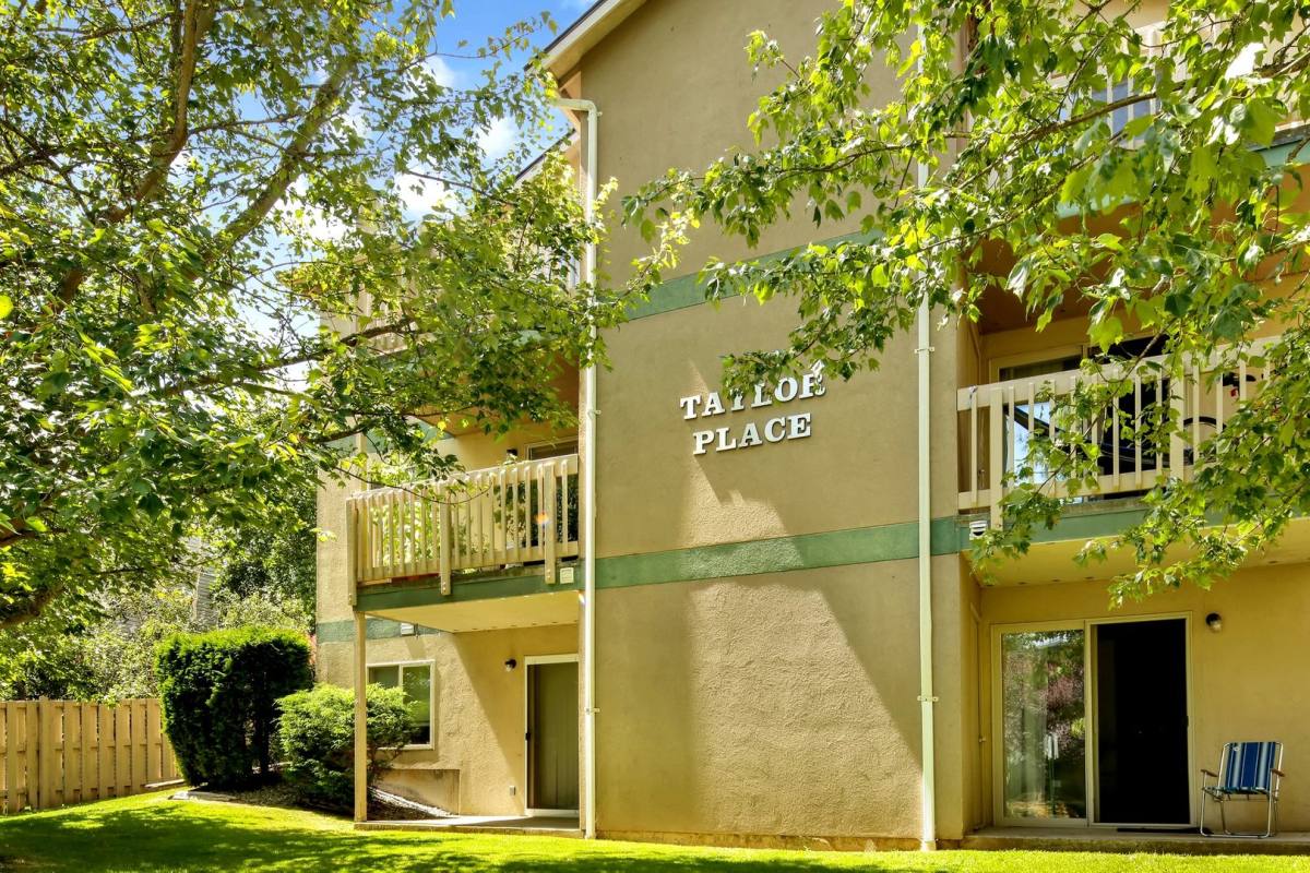 Apartment for rent at 900 22nd St, Bellingham, WA 98225