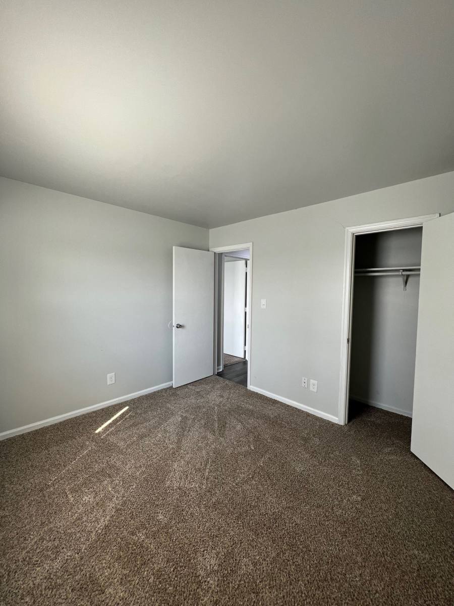 Apartment for rent at 1711 N King St, Hampton, VA 23669