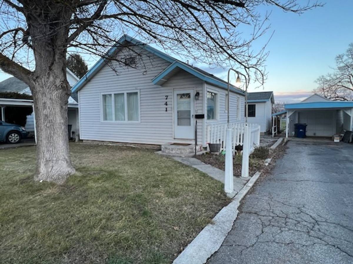 House for rent at 741 Saddlerock Dr, Wenatchee, WA 98801