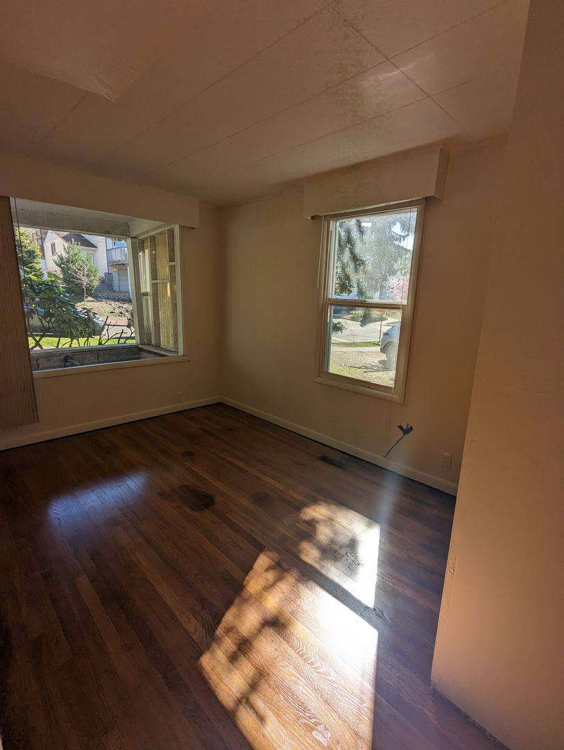 Apartment for rent at 1108 12th St, Bellingham, WA 98225