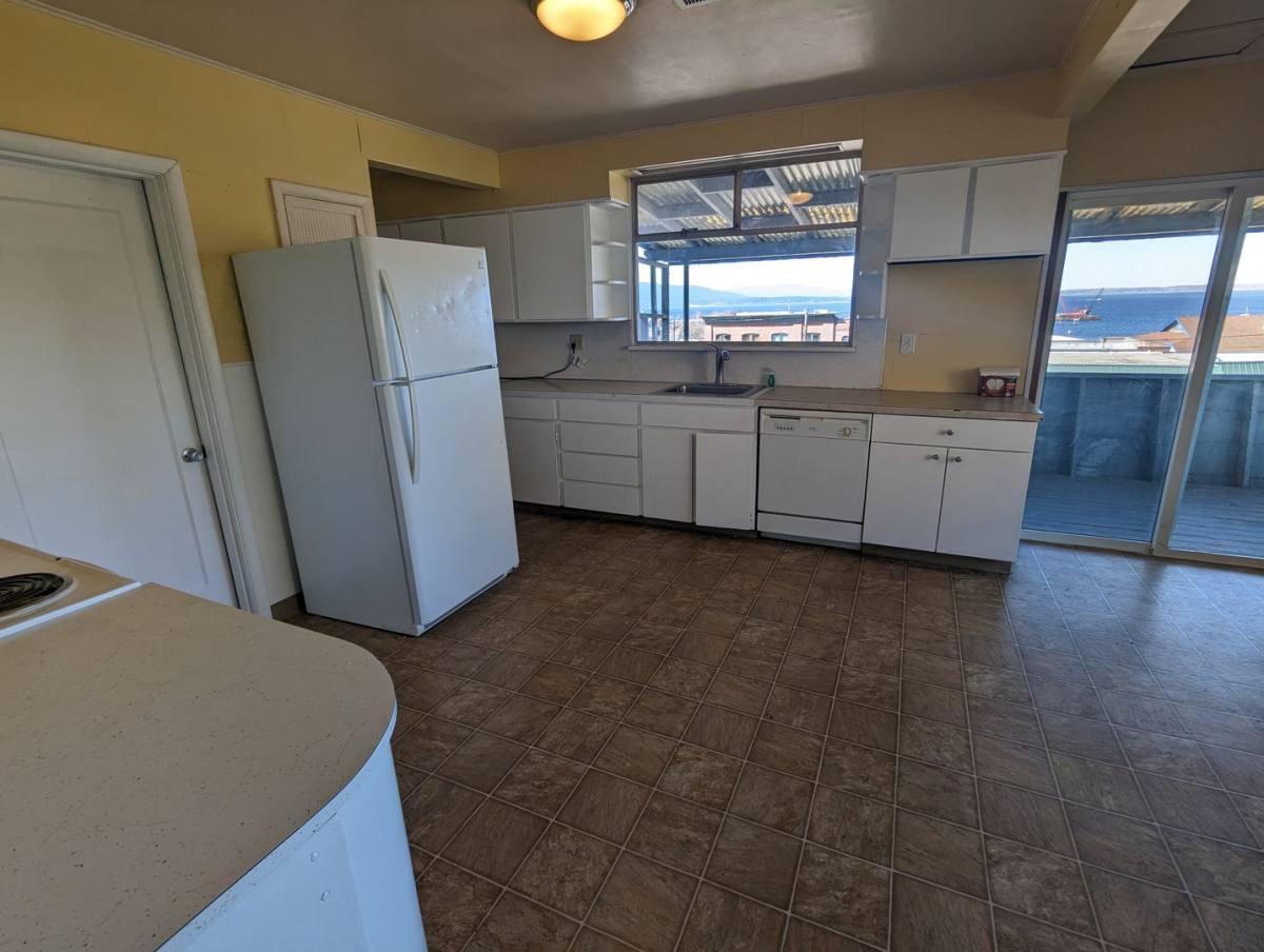Apartment for rent at 1108 12th St, Bellingham, WA 98225