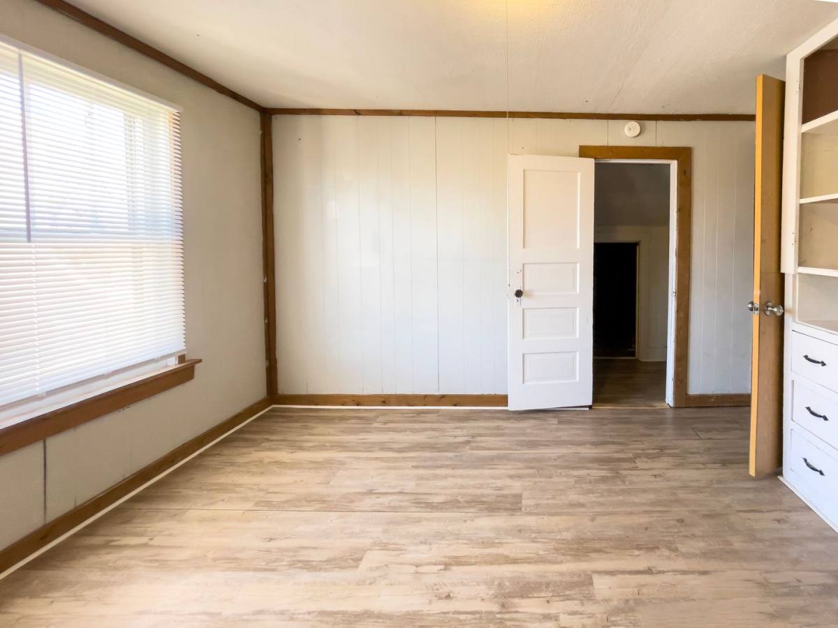 Apartment for rent at 2106 W Main St, Muncie, IN 47303