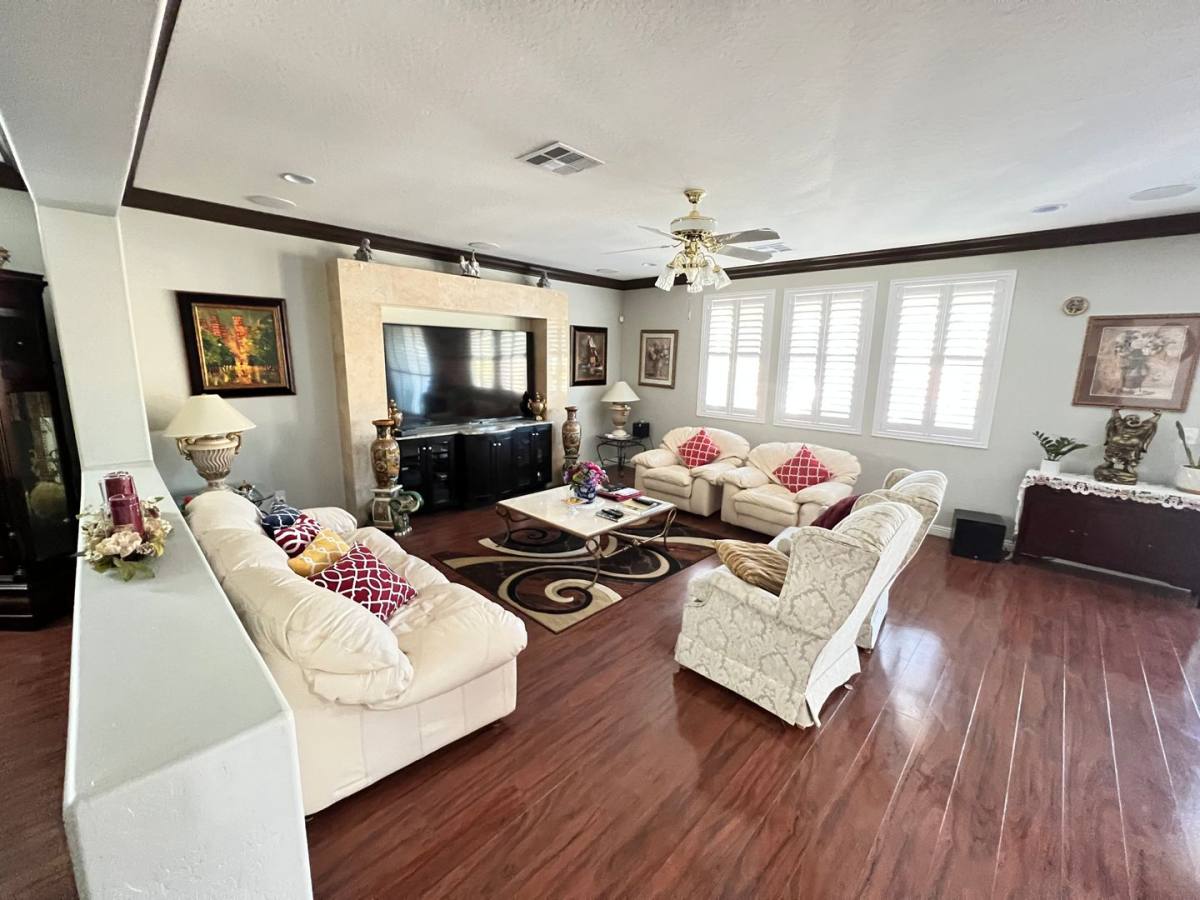 House for rent at 364 Moon Aura Ave, Las Vegas, NV 89183
