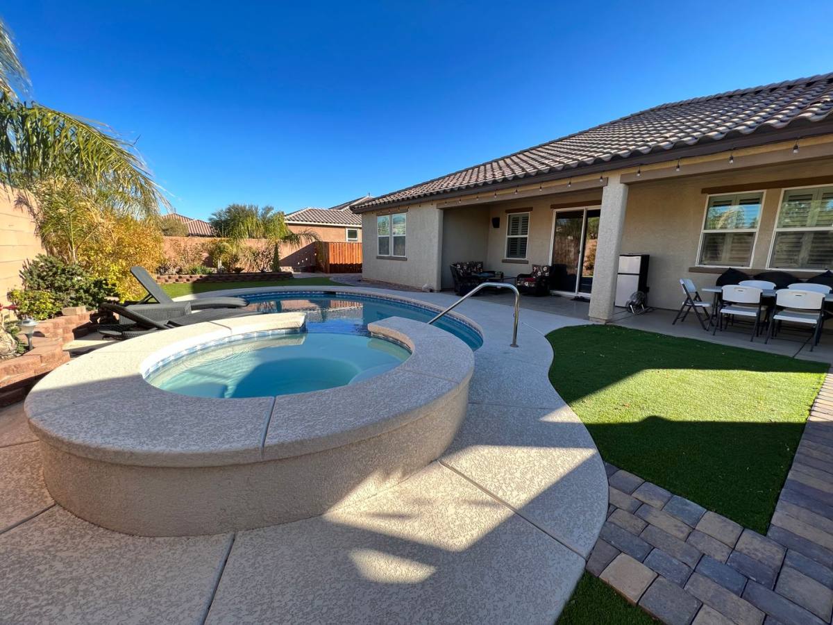 House for rent at 364 Moon Aura Ave, Las Vegas, NV 89183