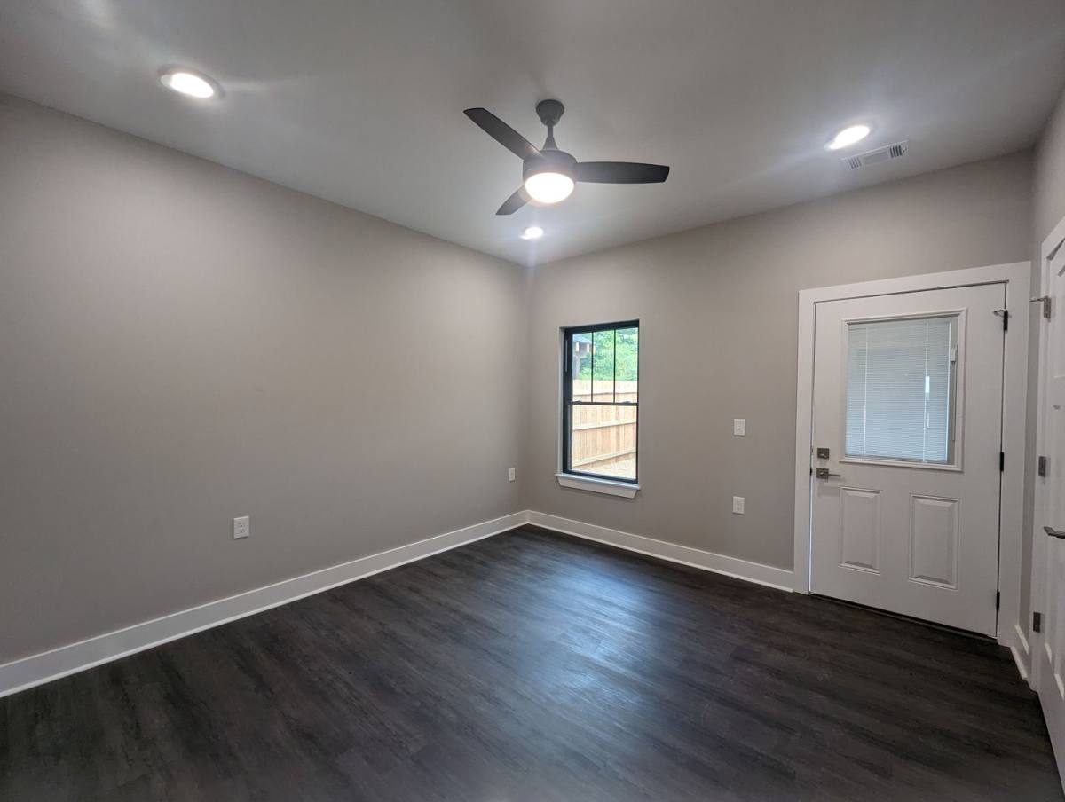 Townhouse for rent at 1 Estes Way, Batesville, AR 72501