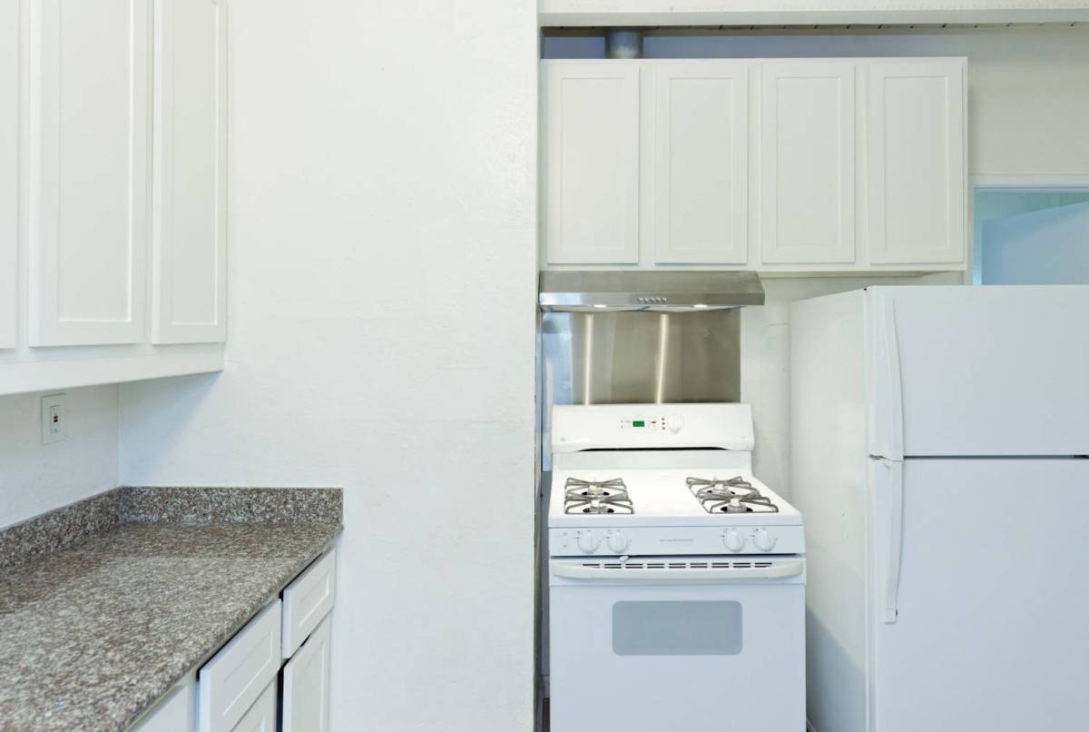 Apartment for rent at 740 27th St, Oakland, CA 94612