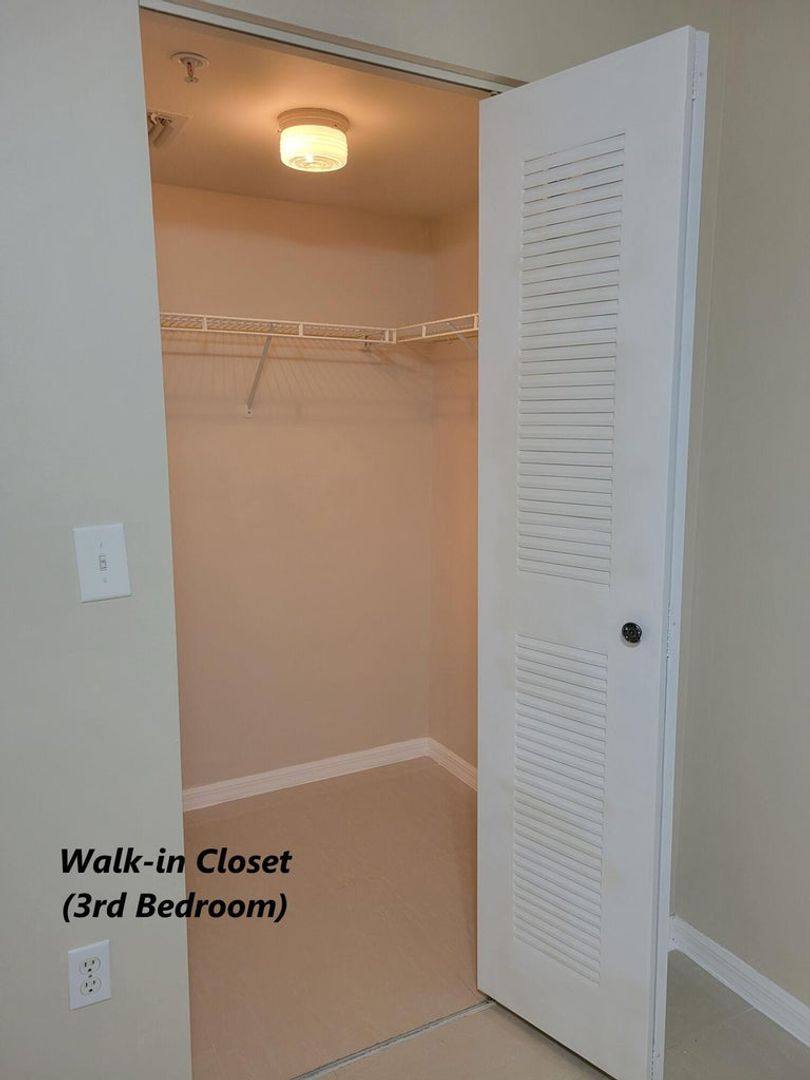 House for rent at 1400 Crestwood Court S, West Palm Beach, FL 33411
