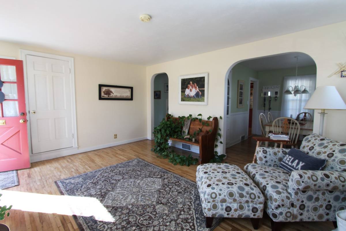 House for rent at 2012 W Petty Rd, Muncie, IN 47304
