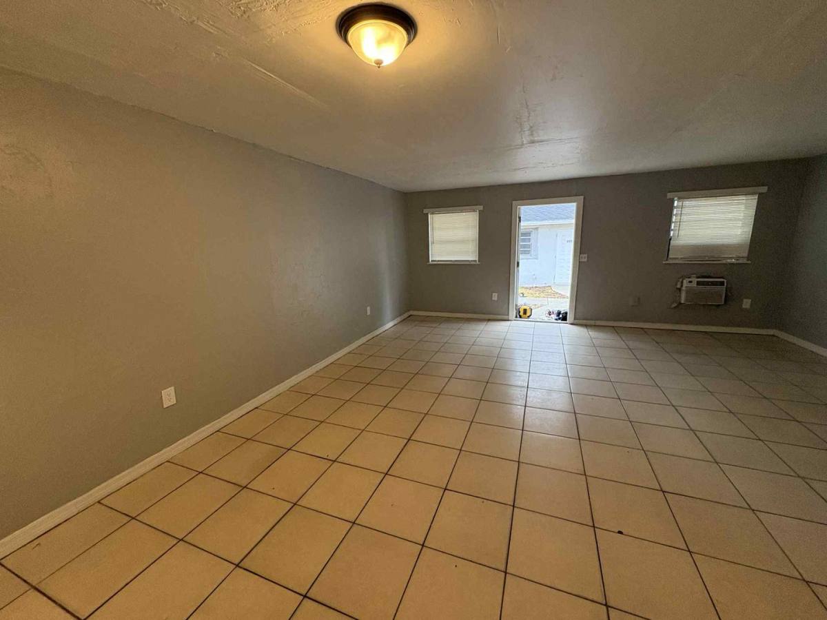Apartment for rent at 221 223 225 227 Maria St, Fort Myers, FL 33916