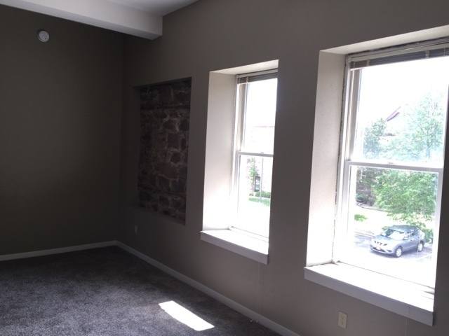 Apartment for rent at 104 N Krohn, Sioux Falls, SD 57103