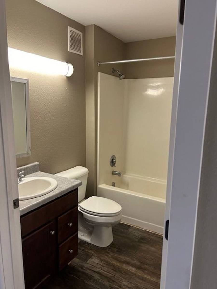 Apartment for rent at 104 N Krohn, Sioux Falls, SD 57103