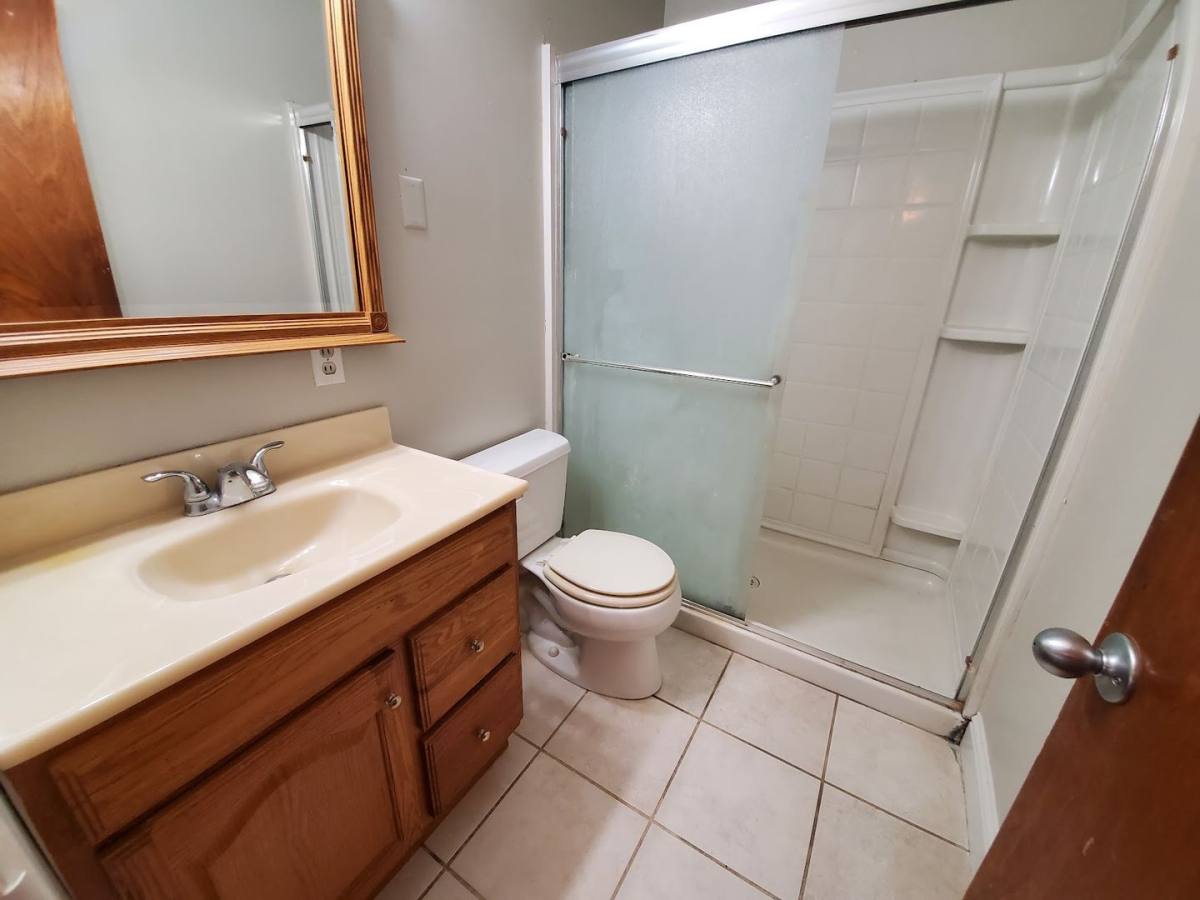 House for rent at 1415 De Witt Ave, Sanger, CA 93657