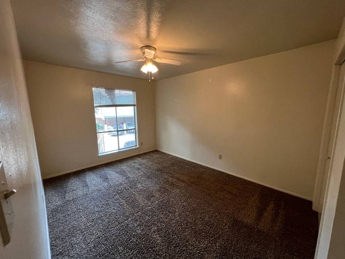 Apartment for rent at 912 N Bell Ave, Denton, TX 76201