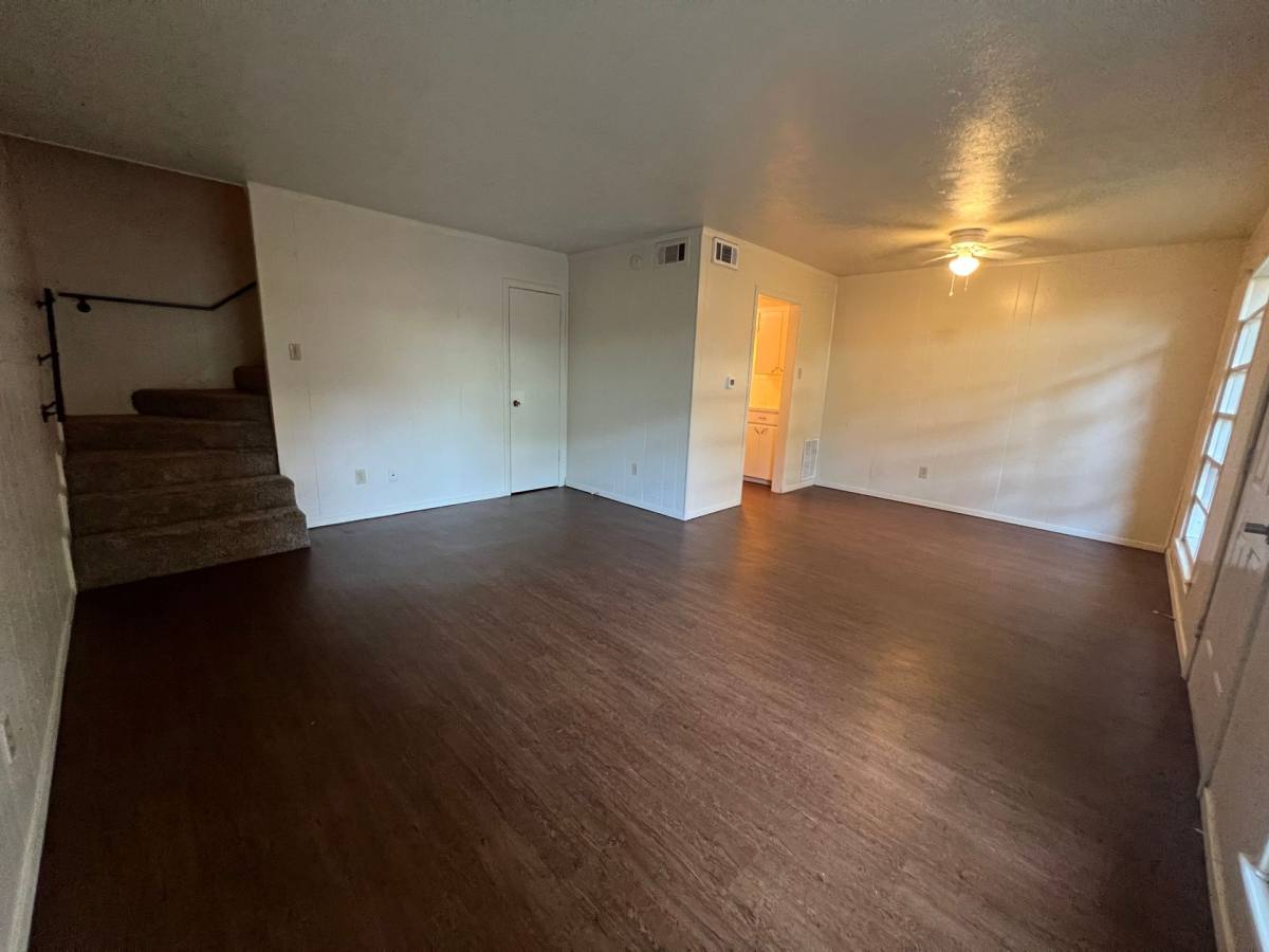 Apartment for rent at 912 N Bell Ave, Denton, TX 76201