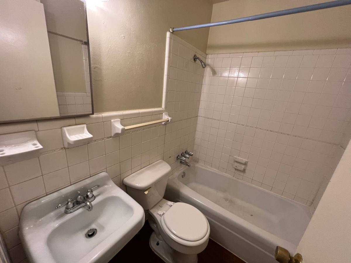 Apartment for rent at 912 N Bell Ave, Denton, TX 76201