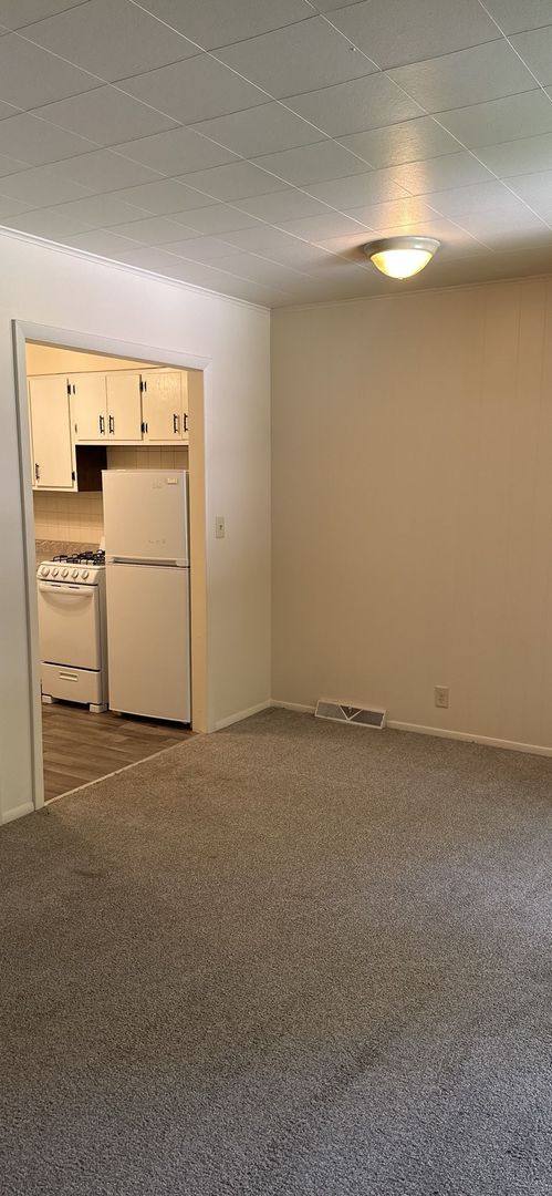 Apartment for rent at 202 Munroe St, Bondville, IL 61815